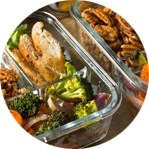 Receba cardápios completos e fáceis de seguir, com orientações para cada refeição do seu dia.